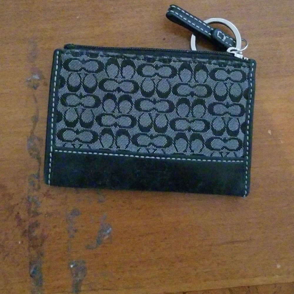 Mini Coach coin and card purse new without tag